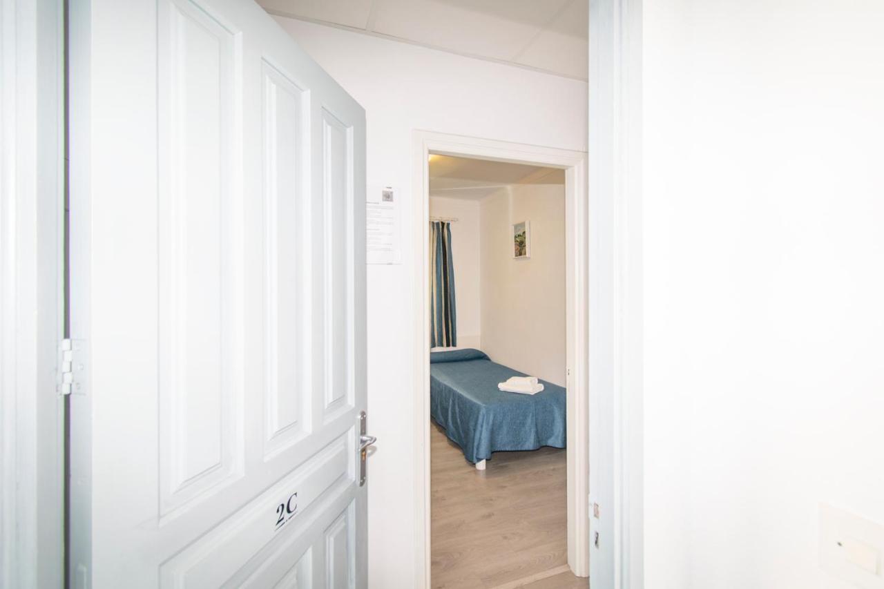 Apartamentos Falco Порт де Пойенса Екстериор снимка