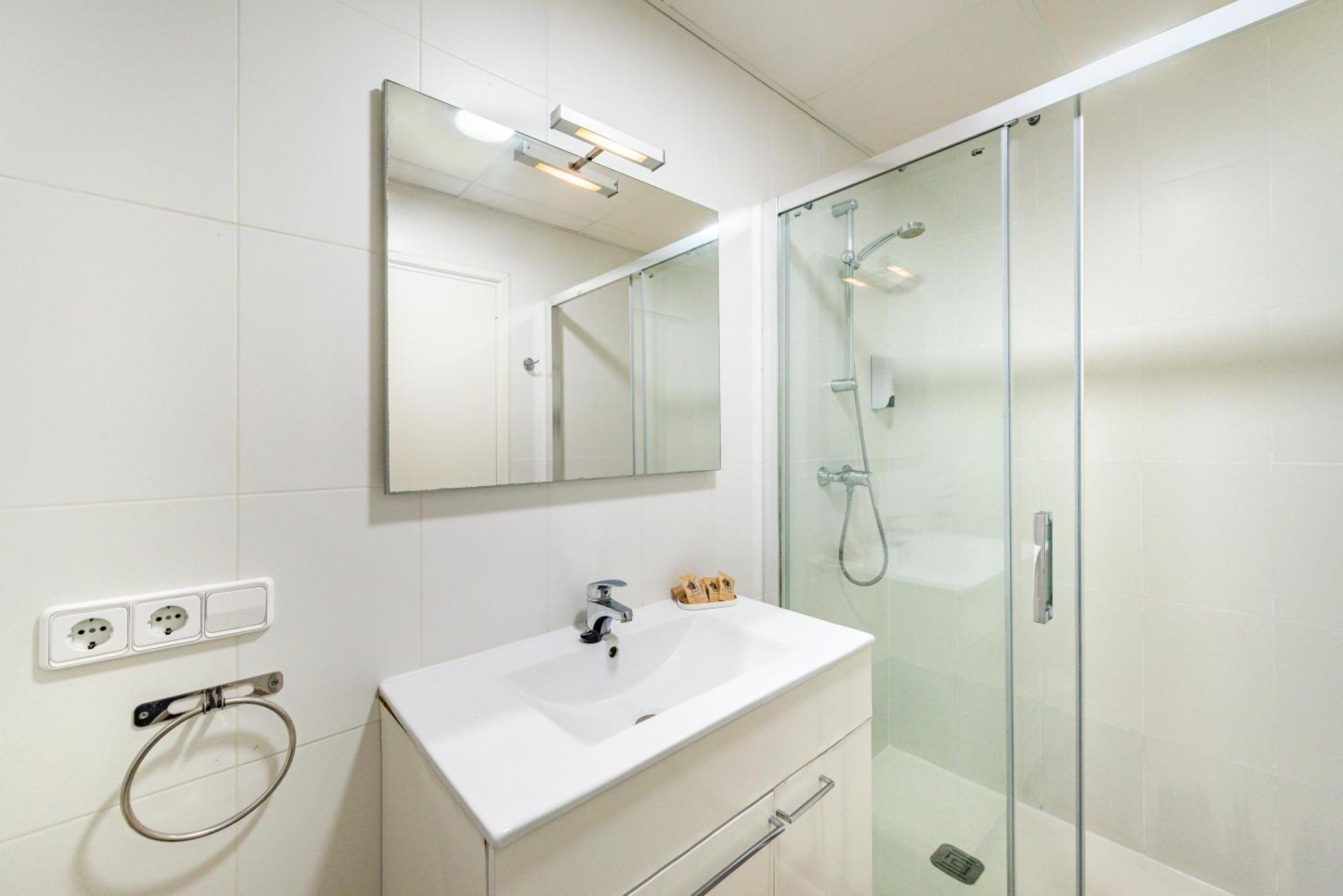 Apartamentos Falco Порт де Пойенса Екстериор снимка